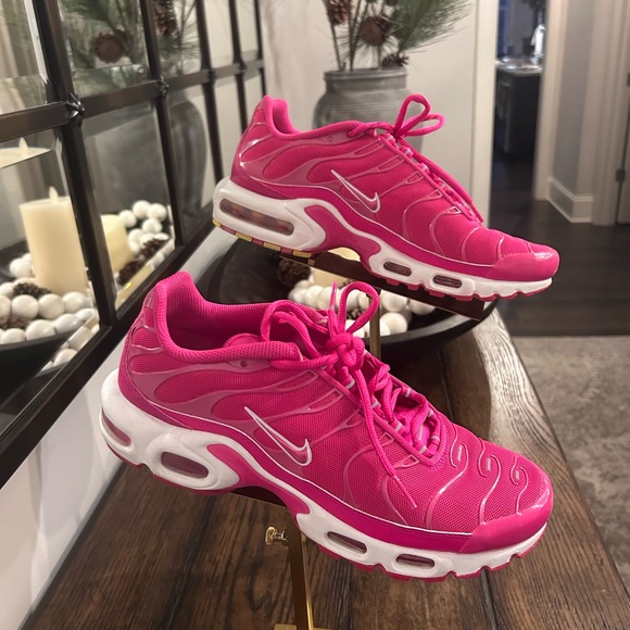 Nike Air Max Plus in a hot pink and white colorway. - Picture 3 of 10